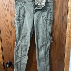 Women's Olive Green Cargo Trousers